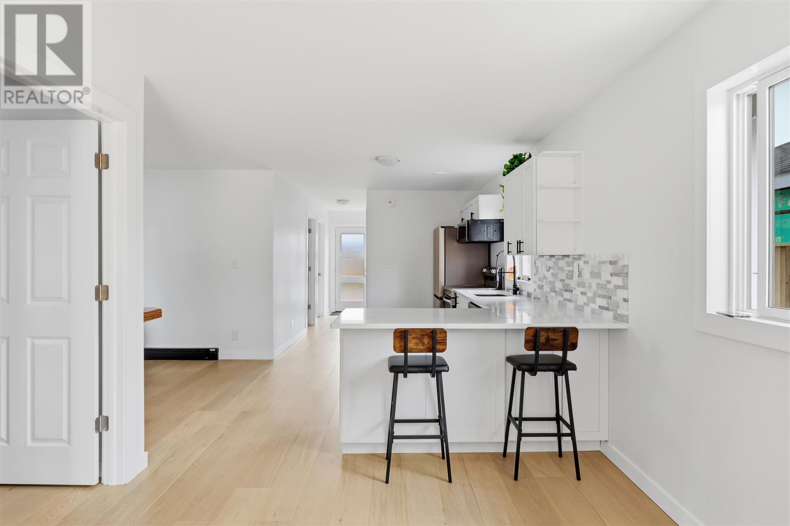 29 Allard ST - Image 7