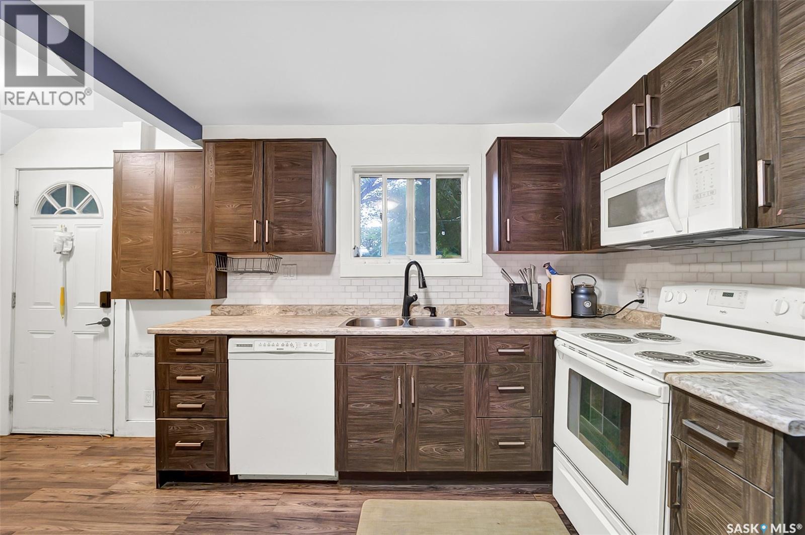 316 J AVENUE N - Image 14