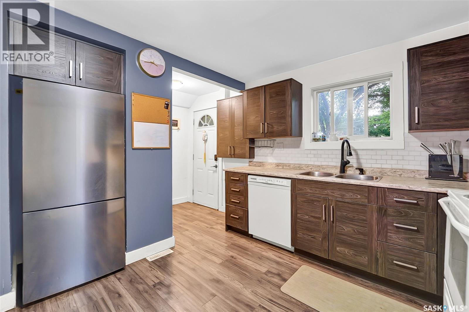 316 J AVENUE N - Image 16