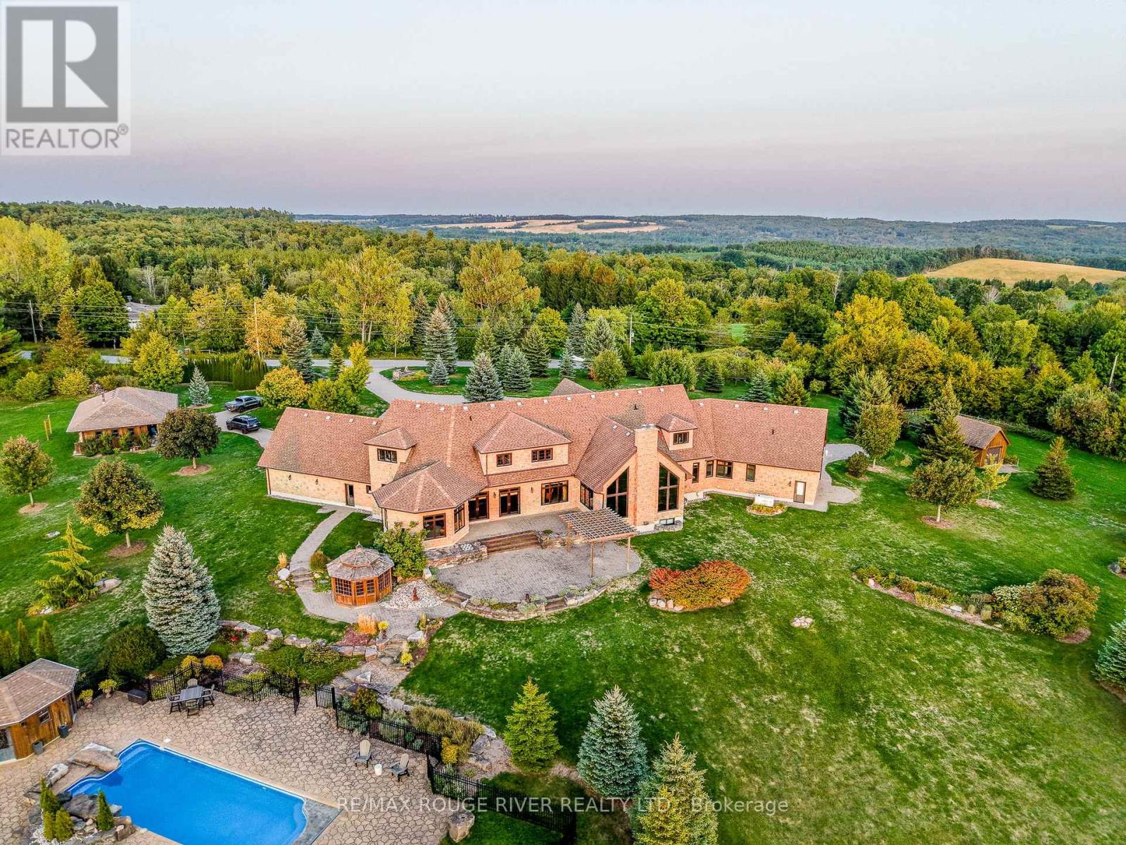 3622 ALNWICK HILLS ROAD - 4