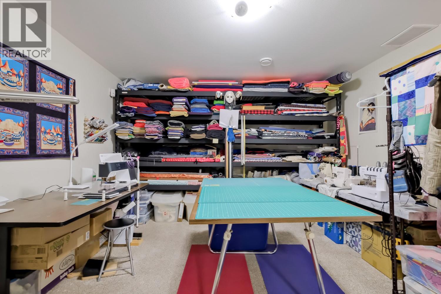 926 HOLDEN Road, Penticton