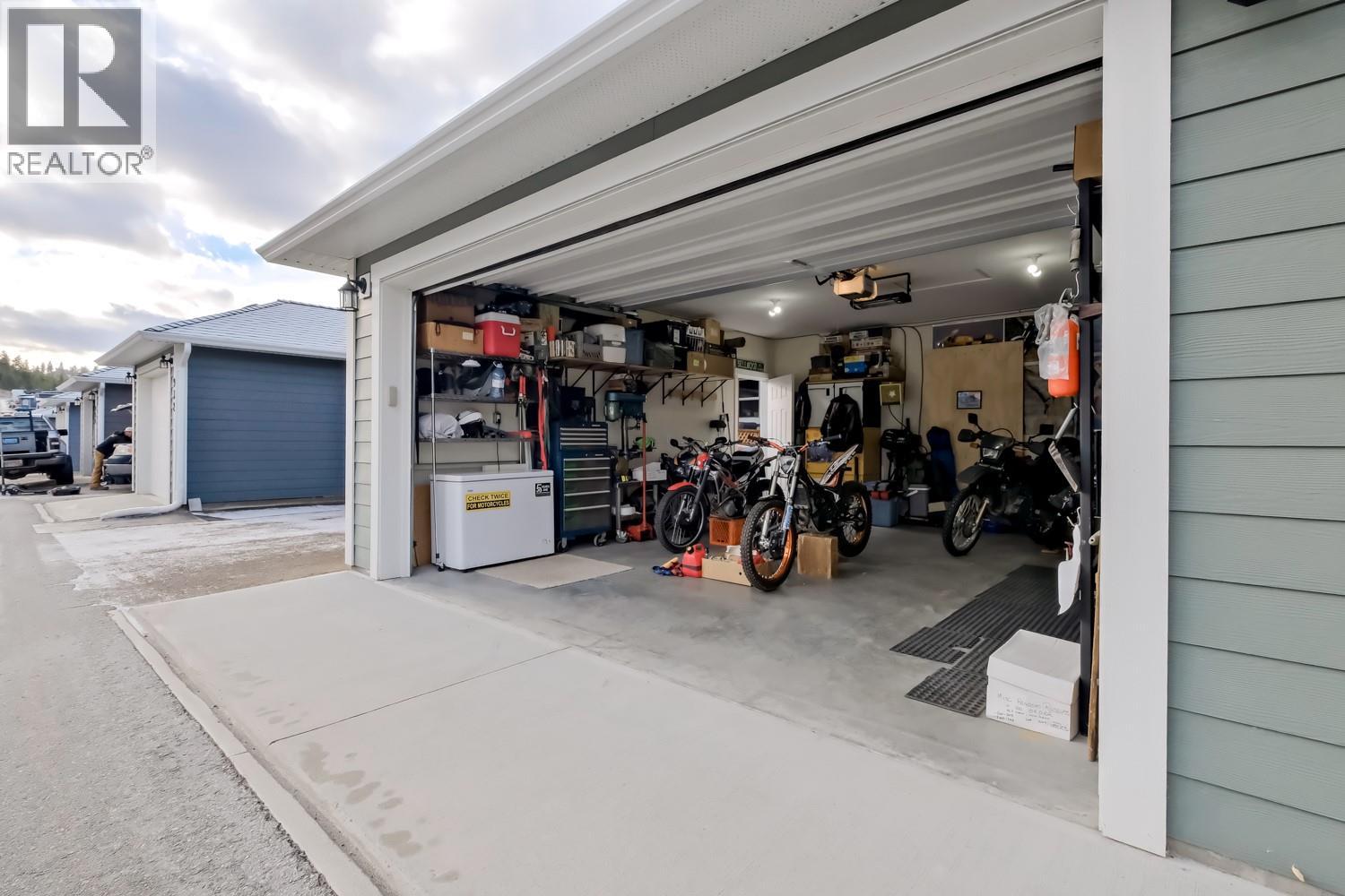 926 HOLDEN Road, Penticton