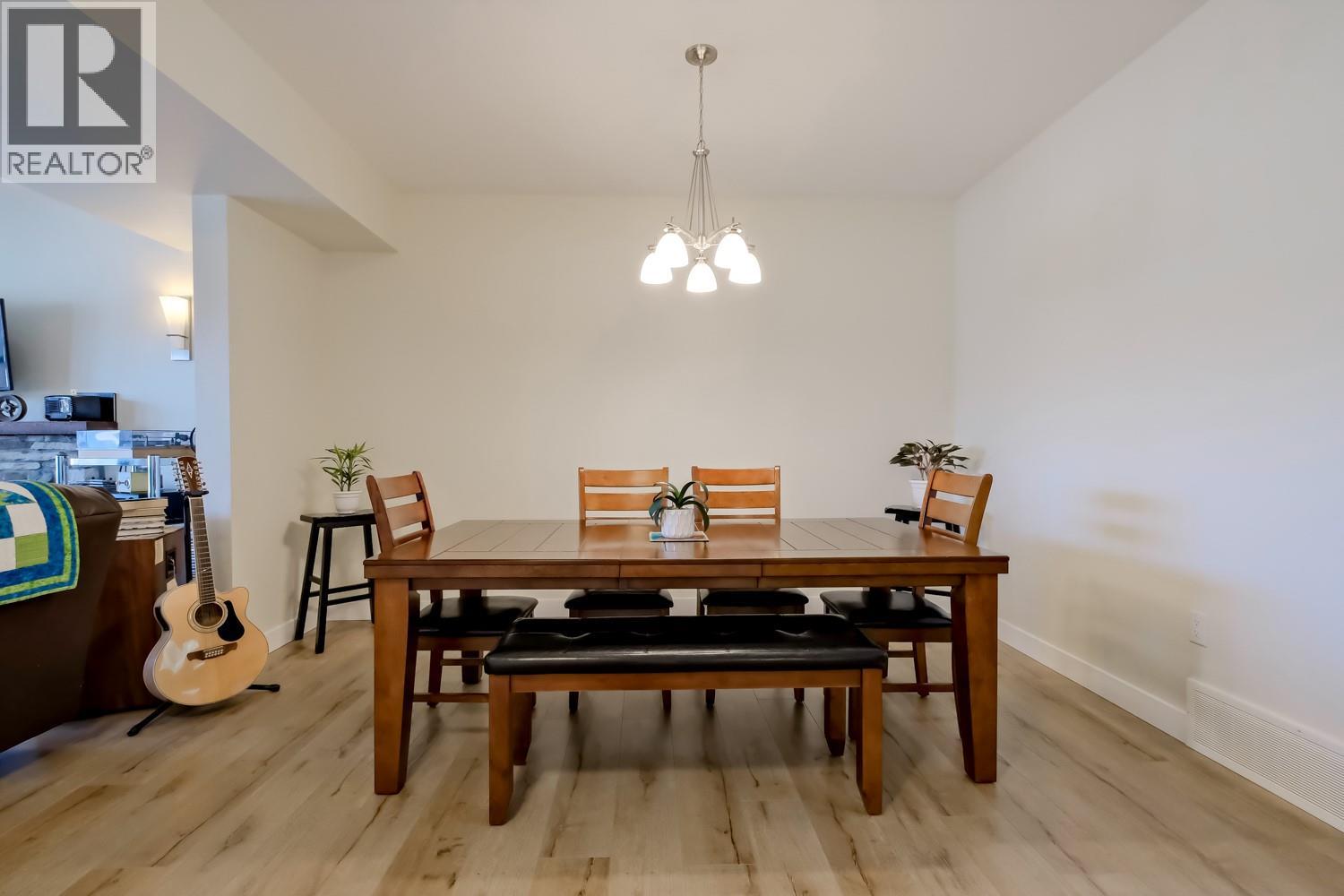 926 HOLDEN Road, Penticton