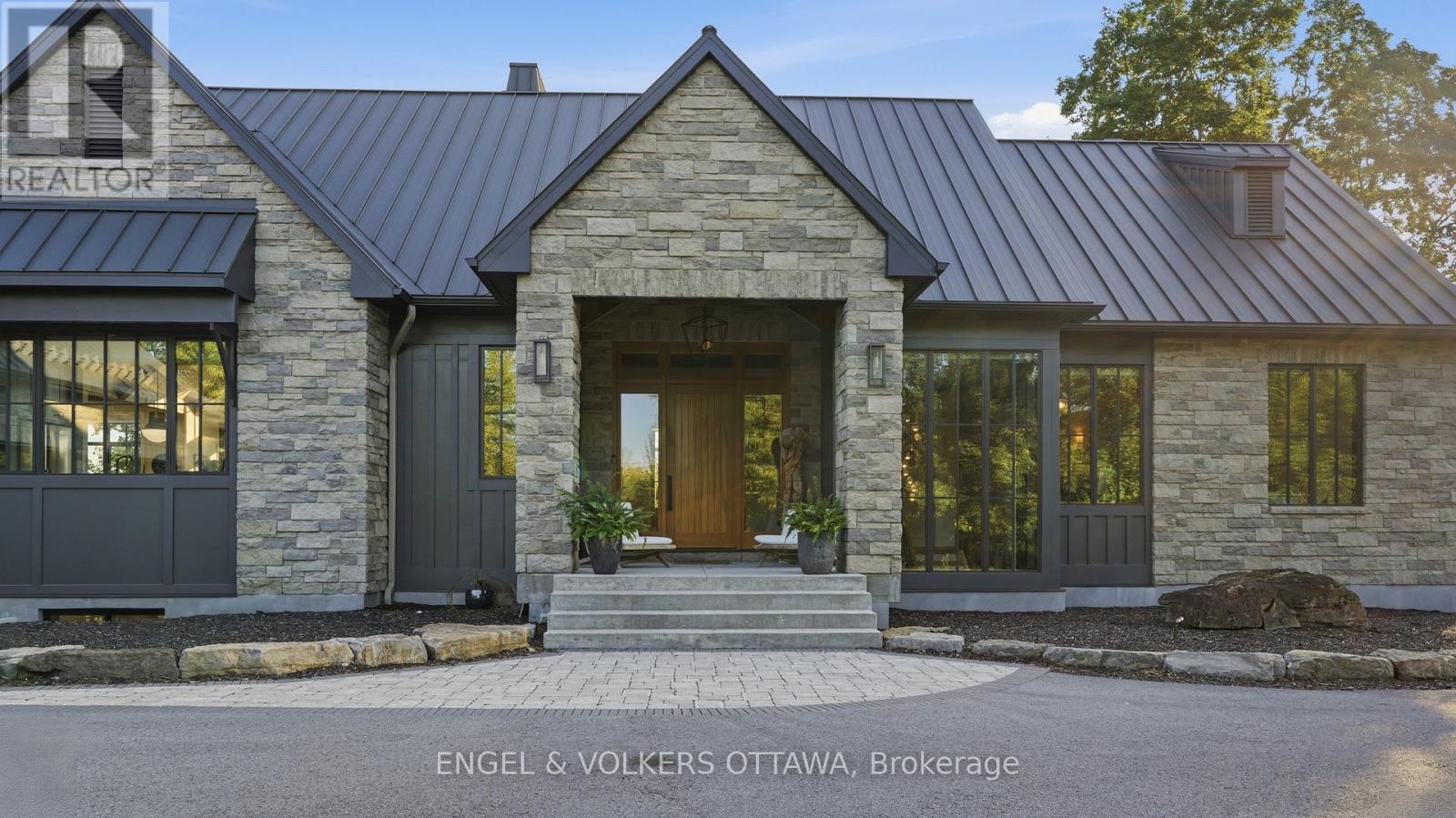 4 Bed, 5 Bath House for Sale in Ottawa – 1547 JOHN QUINN ROAD, Ottawa – MLS# X13671188 - Image 42
