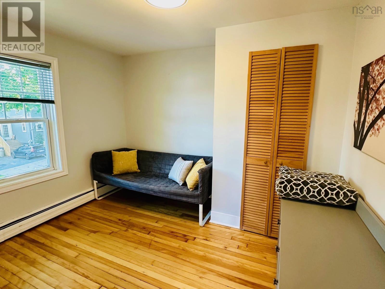 2079 & 2081 Poplar Street - 17