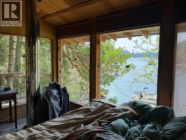 REFUGE COVE - Image 14