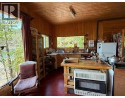 Refuge Cove, Remote Areas, BC V0P0P0 Photo 9