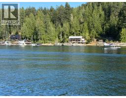 Refuge Cove, Remote Areas, BC V0P0P0 Photo 35