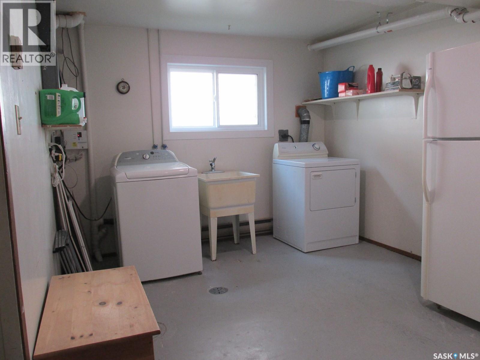 904 Centre STREET - 38