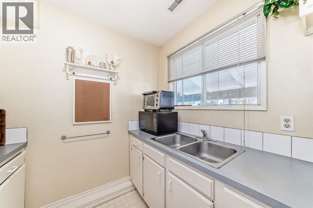 409, 2520 Palliser Drive SW photo 14