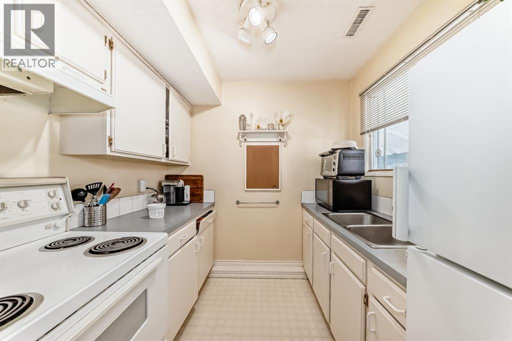 409, 2520 Palliser Drive SW photo 9