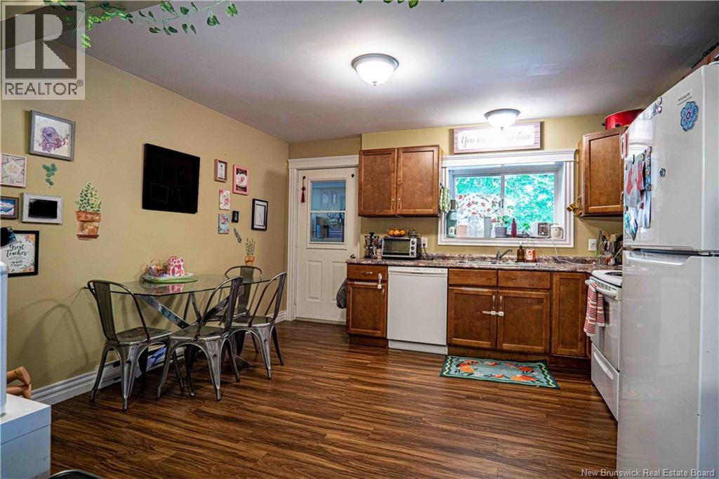 770 Glengarry Place - Image 11