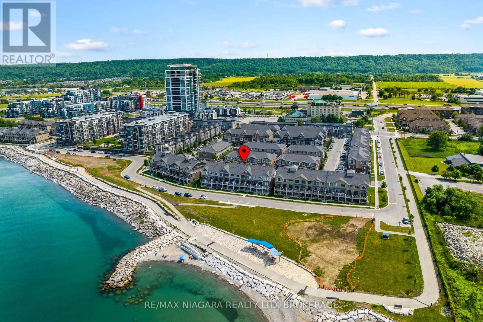 56 WATERVIEW LANE - 32