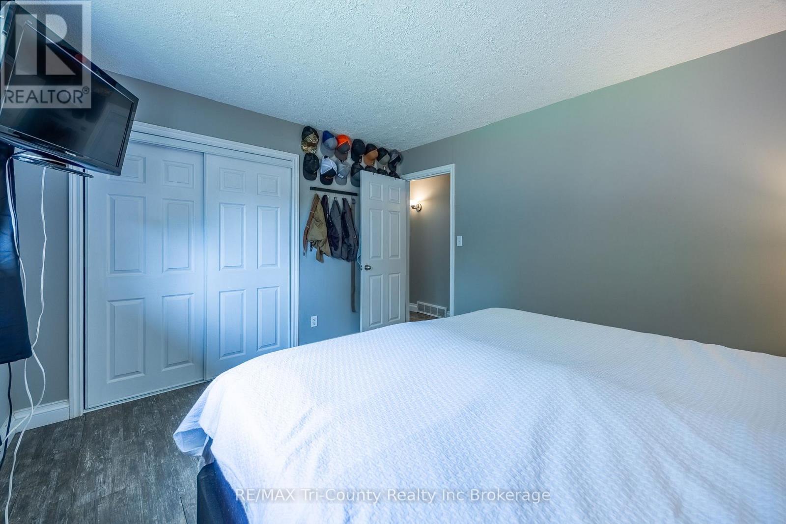 1729 CHARLOTTEVILLE WEST QUARTER LINE - 25