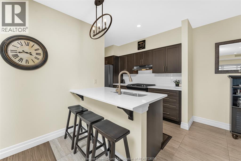 #406 250 MANNING ROAD - 13