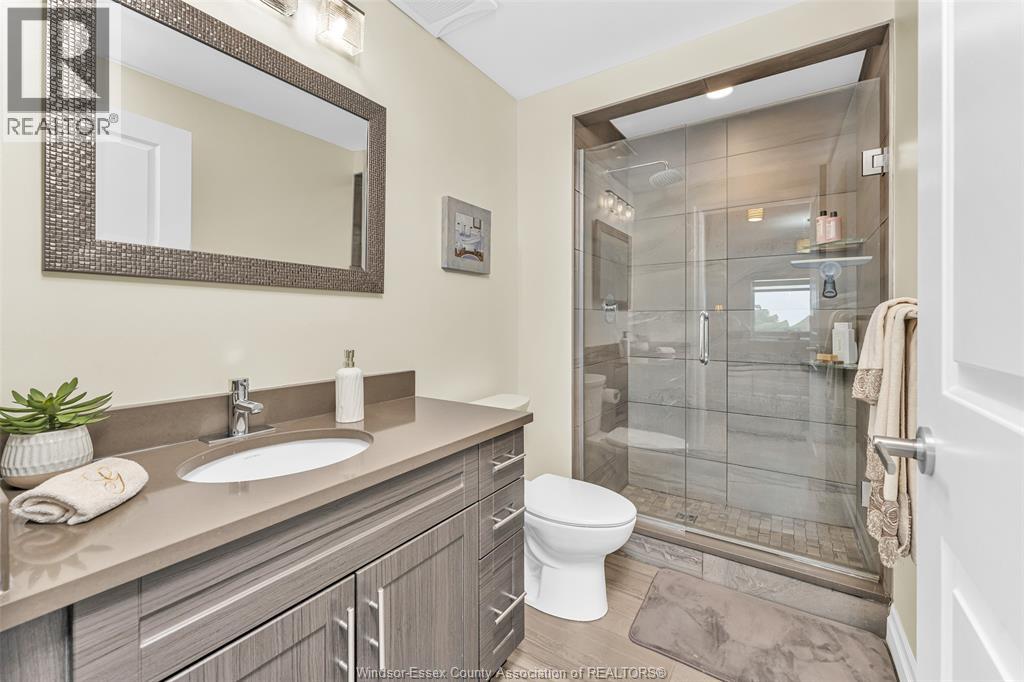 #406 250 MANNING ROAD - Image 19