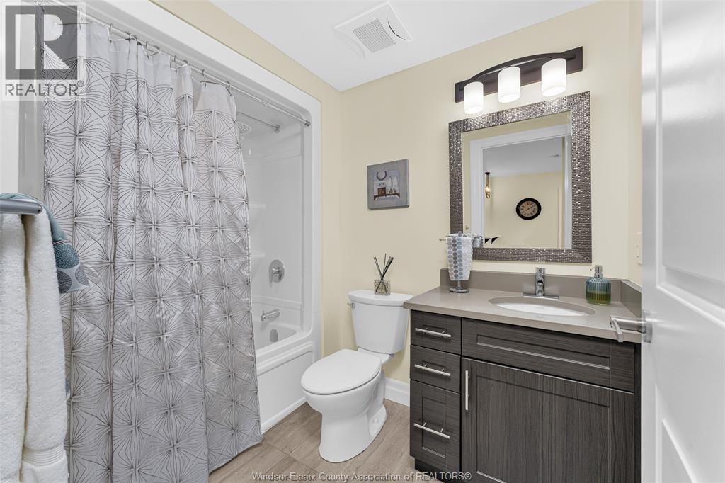 #406 250 MANNING ROAD - Image 21