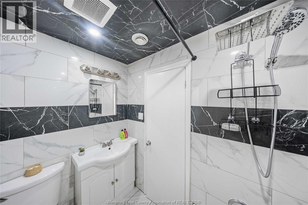 949 ELLROSE AVENUE - Image 18
