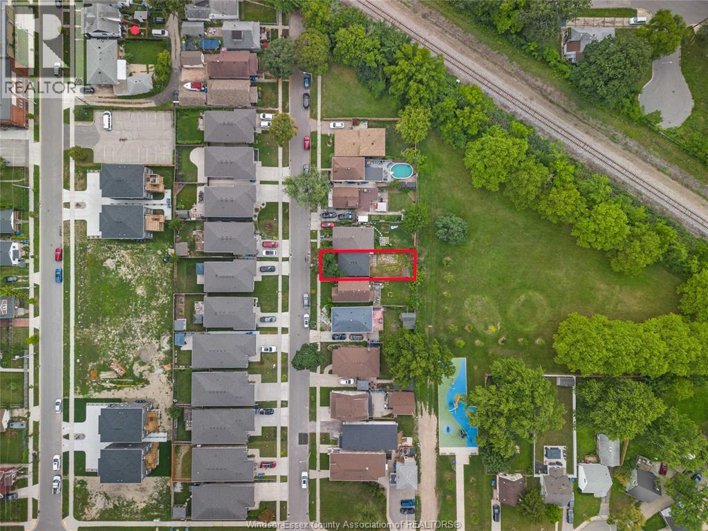 949 ELLROSE AVENUE - Image 26
