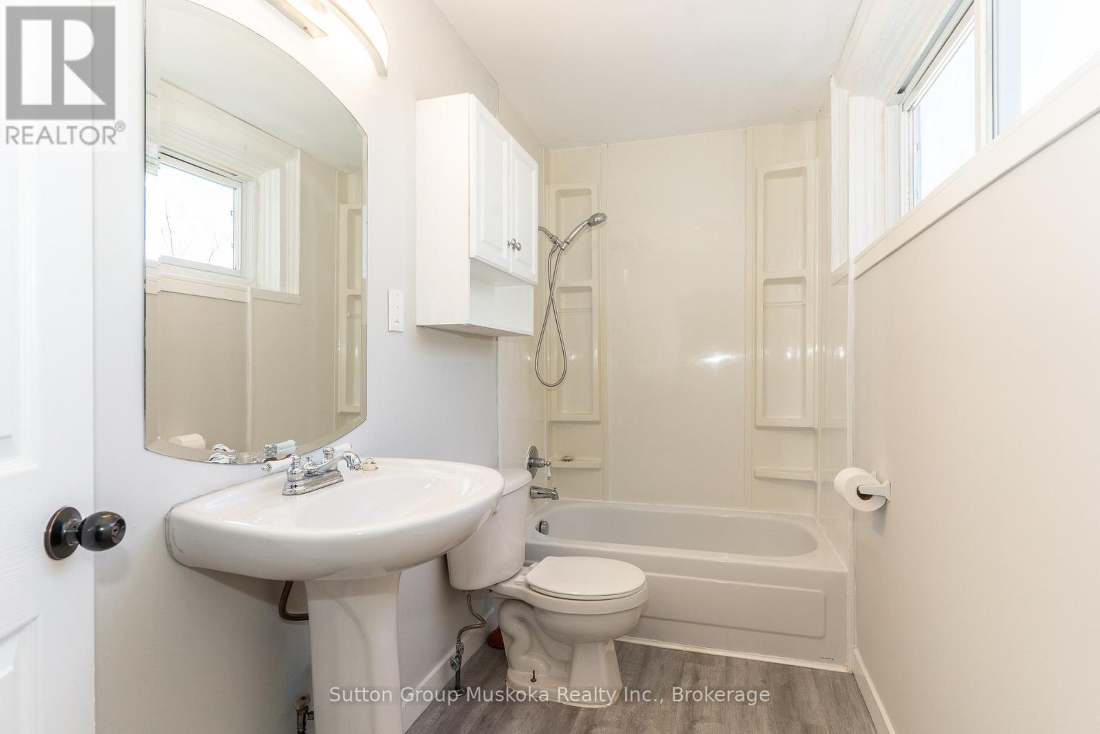 18 SUSAN STREET W - Image 16
