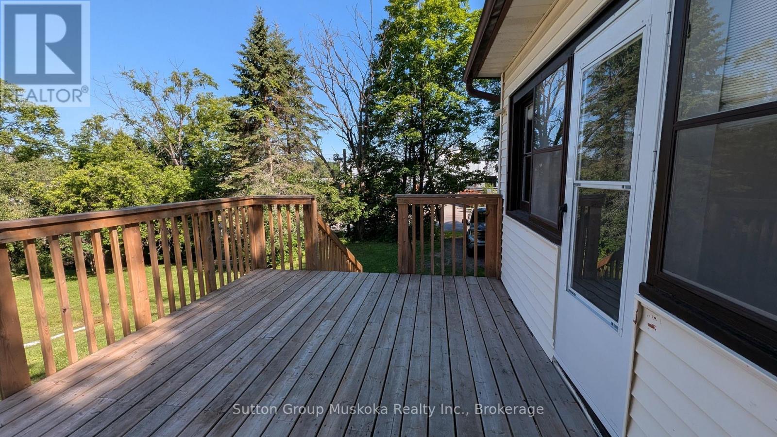 18 SUSAN STREET W - 2