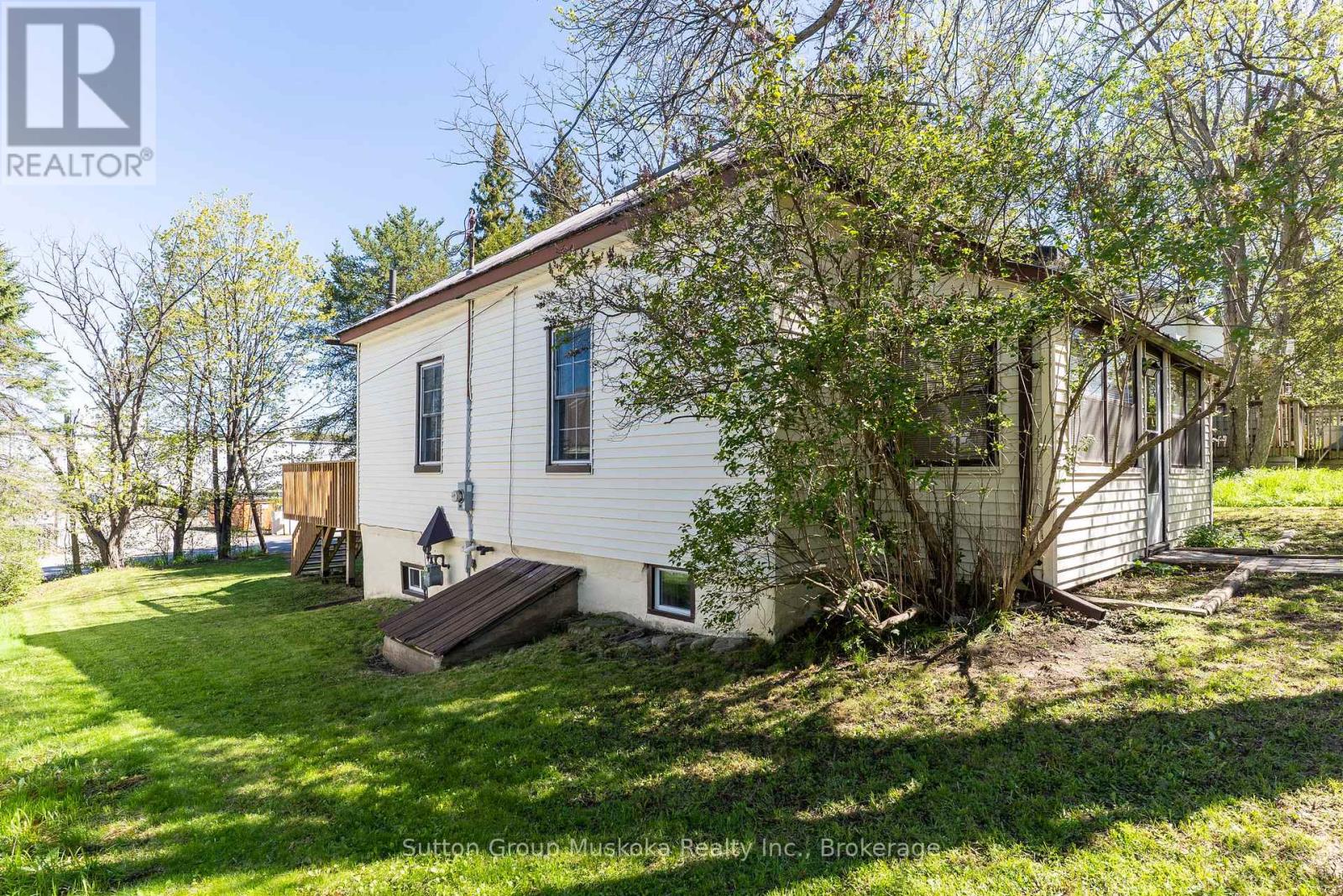 18 SUSAN STREET W - Image 20