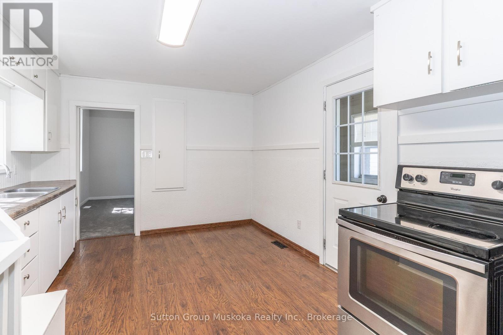 18 SUSAN STREET W - 9