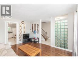 Eat in kitchen - 28 Riverdale Drive, Hamilton, ON L8E1J8 Photo 6