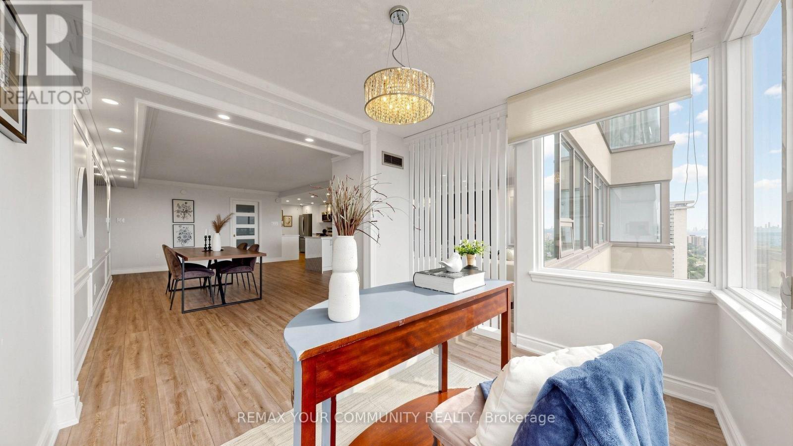 #2704 55 SKYMARK DRIVE - Image 27