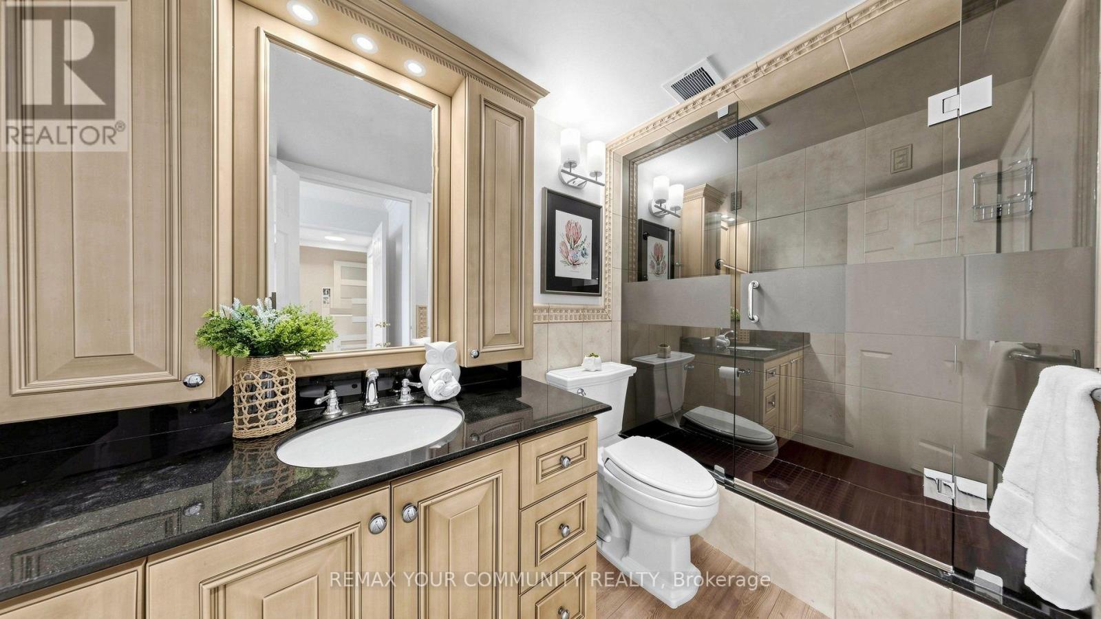 #2704 55 SKYMARK DRIVE - Image 36