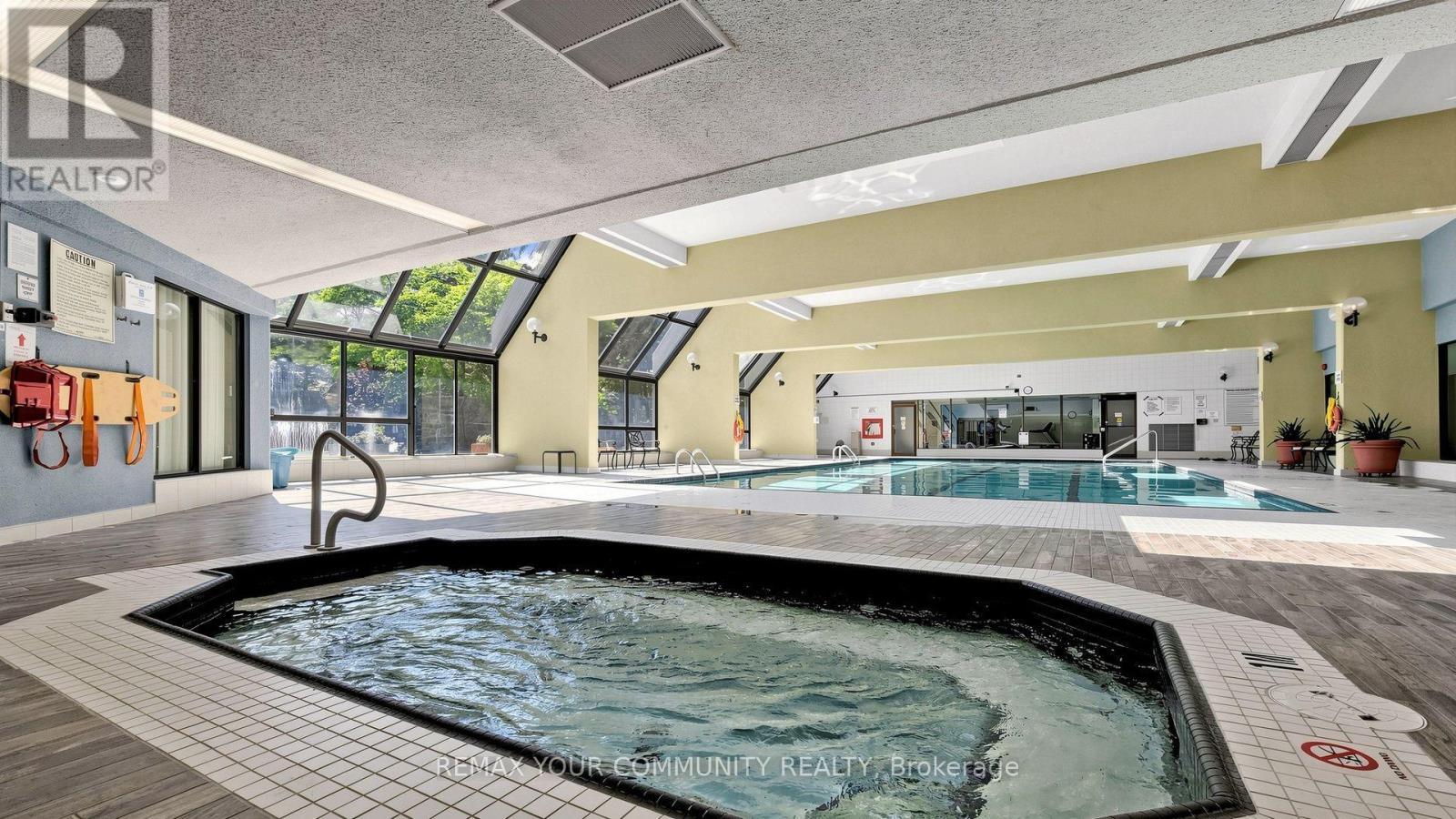#2704 55 SKYMARK DRIVE - Image 48