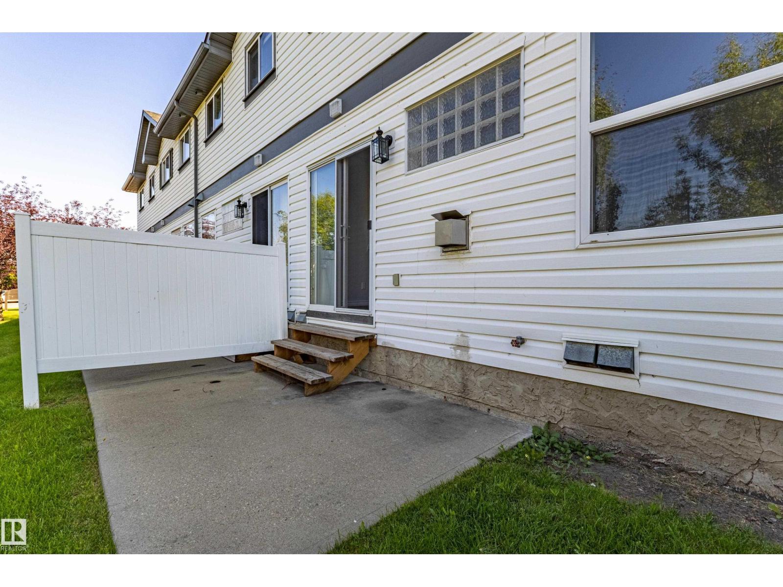 #7 16823 84 ST NW - 17