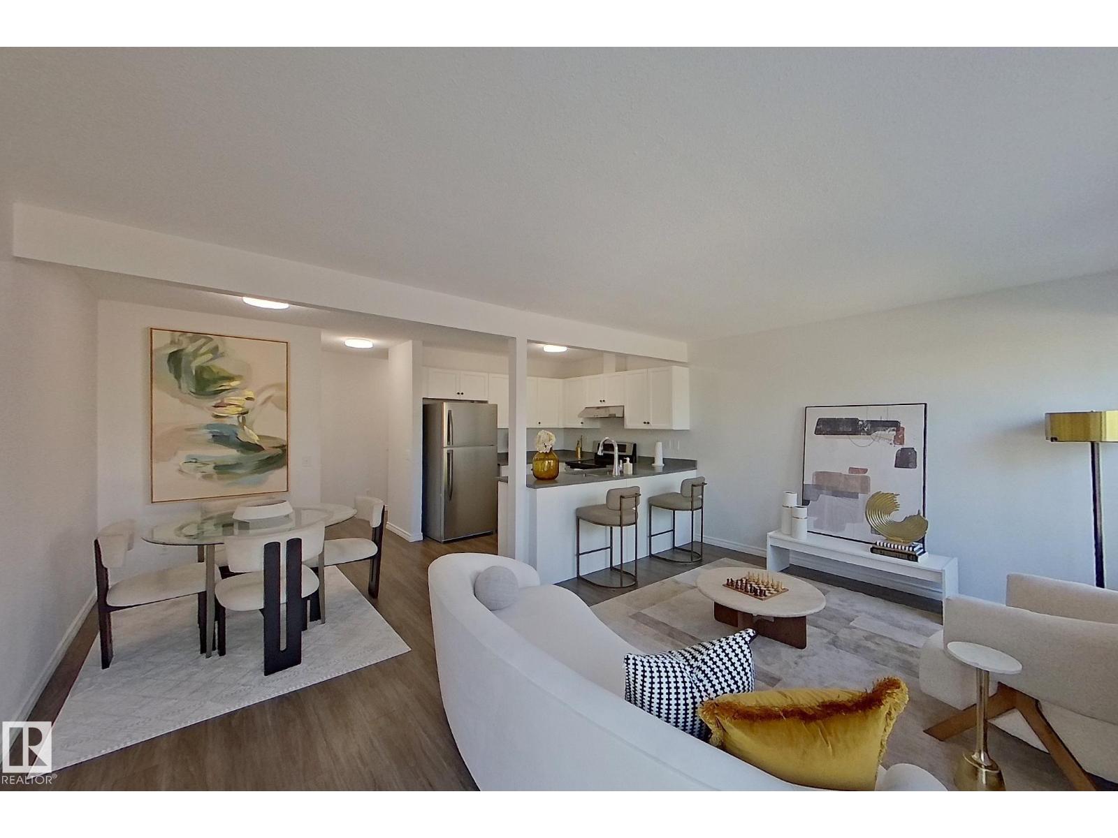 #7 16823 84 ST NW - 21