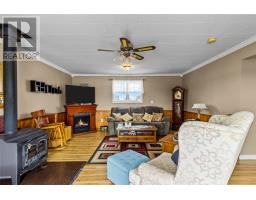 25 Ocean Pond Road thumbnail 14