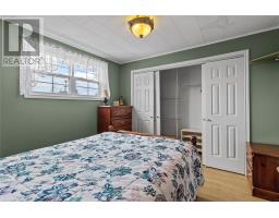 25 Ocean Pond Road thumbnail 18