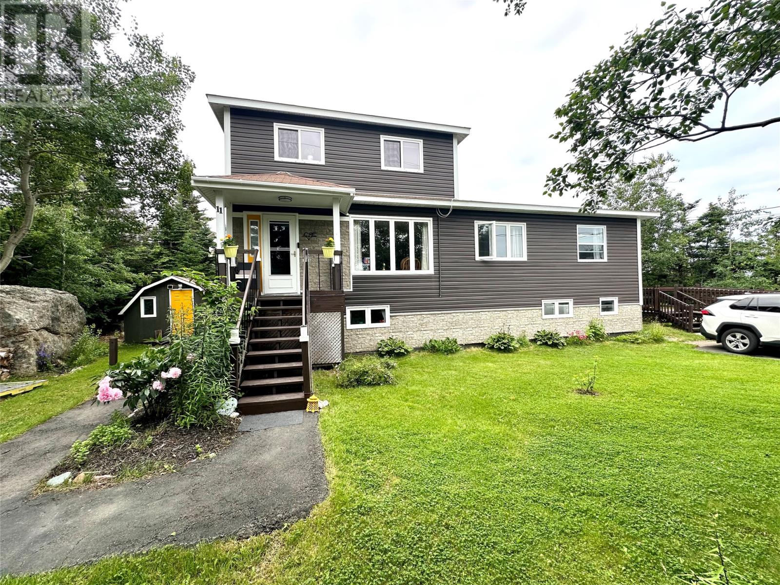 11 Atlantic Drive