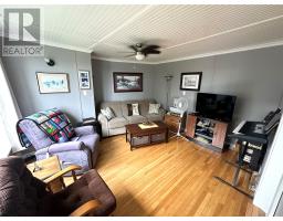 11 Atlantic Drive thumbnail 38