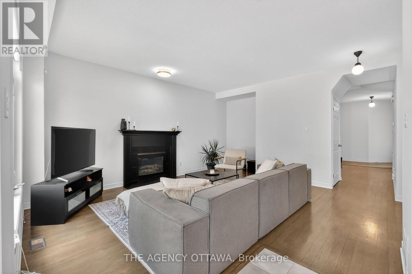 4 Bed, 4 Bath House for Sale in Ottawa – 321 GOLDRIDGE DRIVE, Ottawa – MLS# X13682822 - Image 19