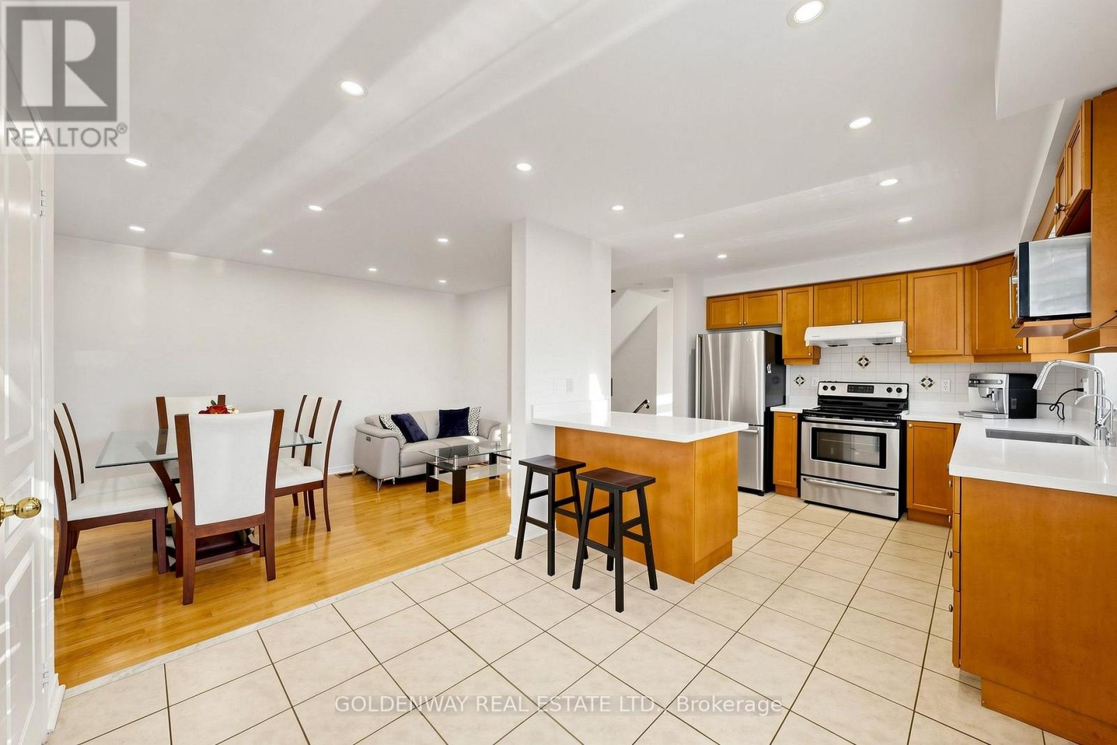 2200 BUR OAK AVENUE - 8