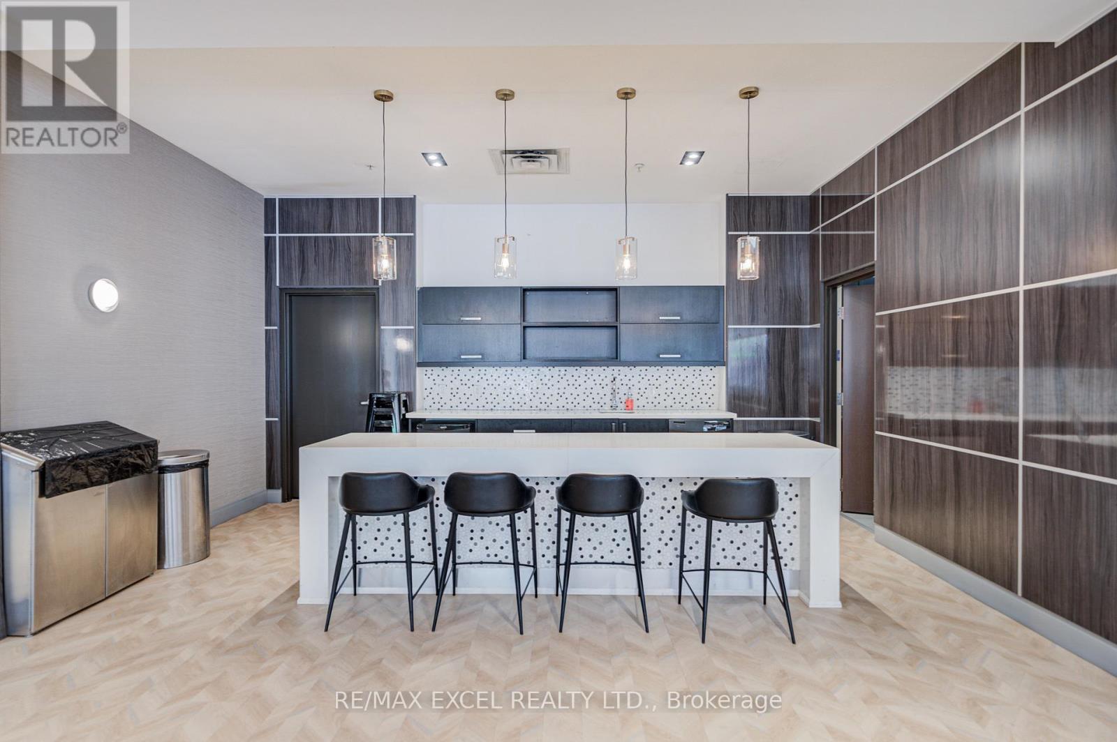 #705 85 NORTH PARK ROAD S - Image 38