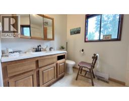 29 Haggen Road, Beaverdell, BC V0H1A0 Photo 38