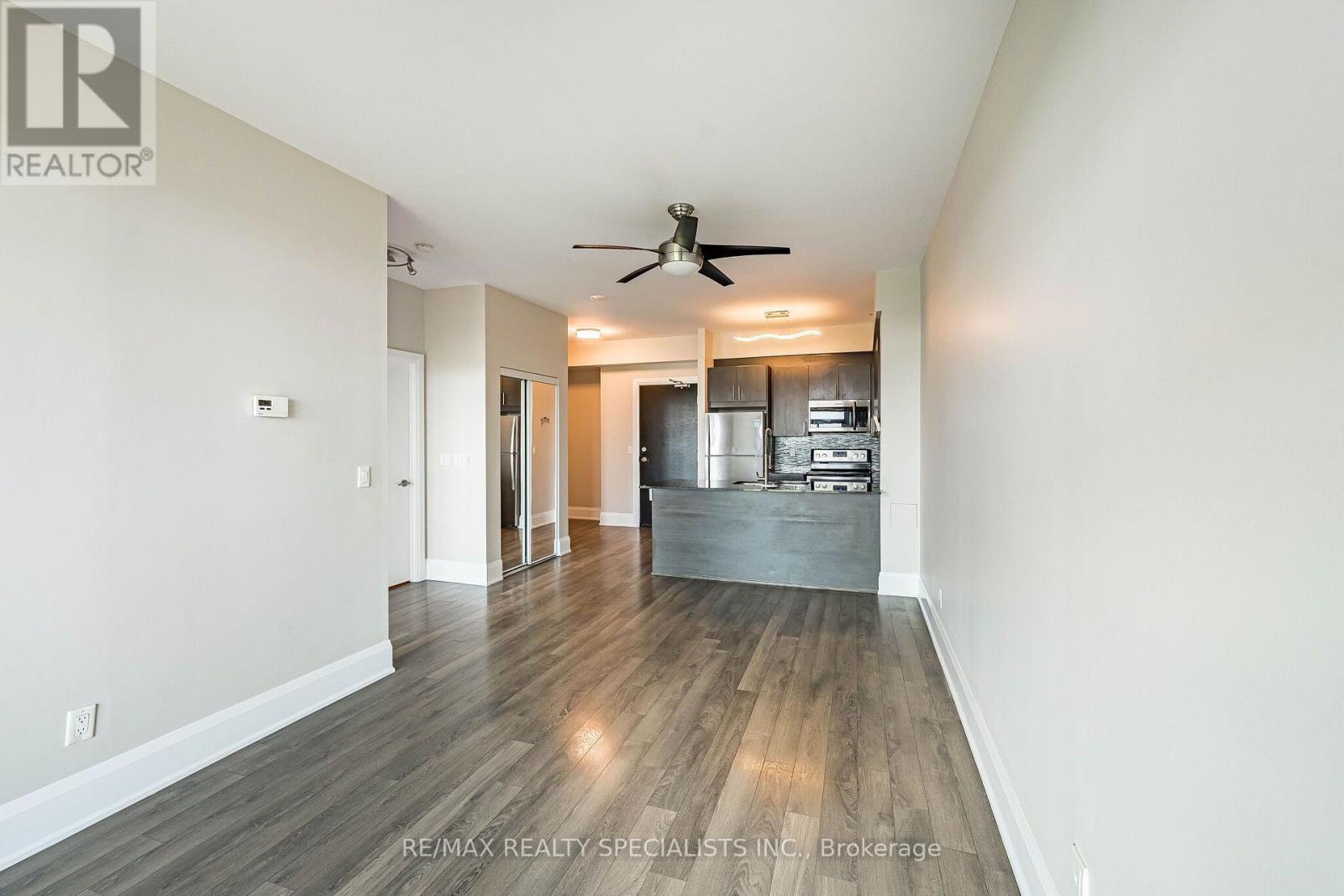 #805 45 YORKLAND BOULEVARD - 24
