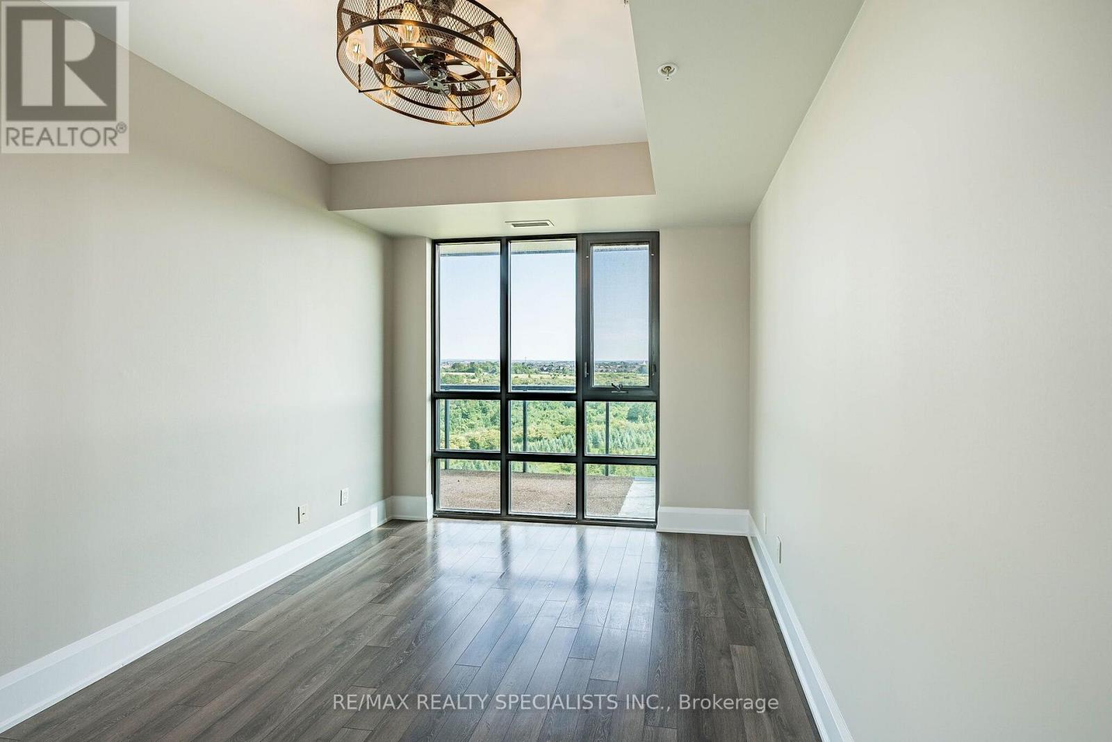 #805 45 YORKLAND BOULEVARD - 27