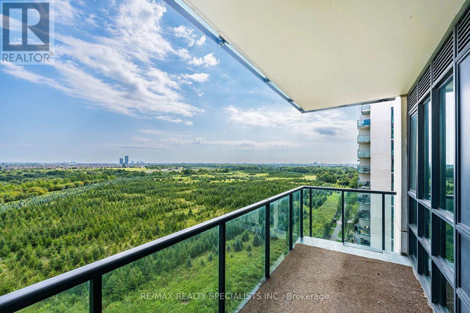 #805 45 YORKLAND BOULEVARD - Image 35