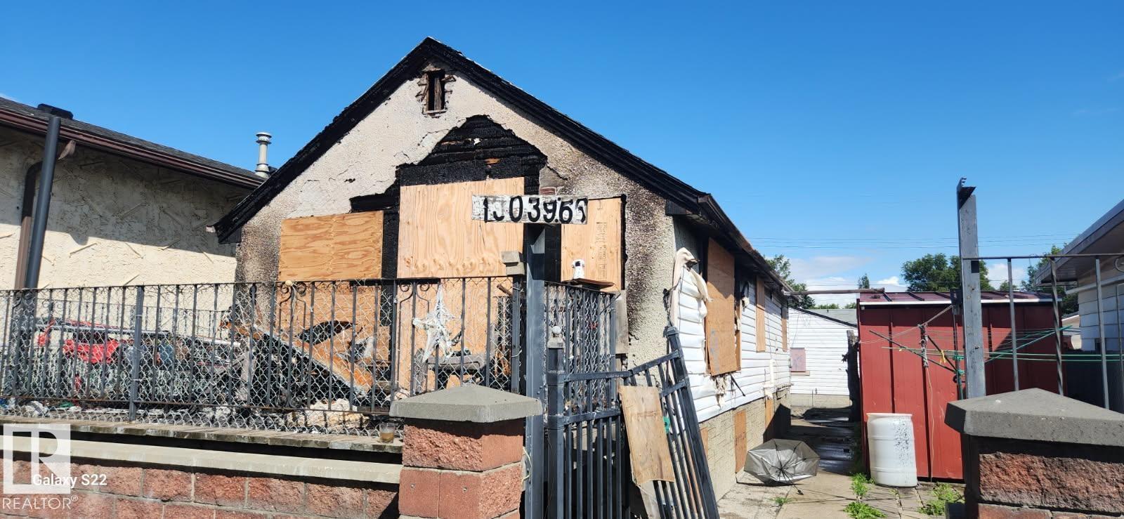 Commercial listing