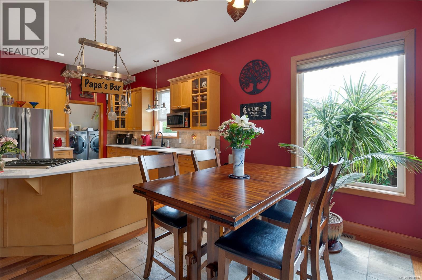 240 Carolyn Rd - 9