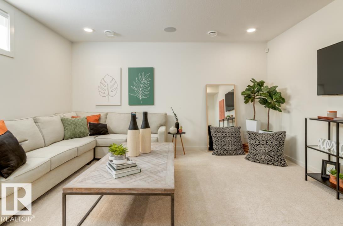 2040 194 Street NW - 9