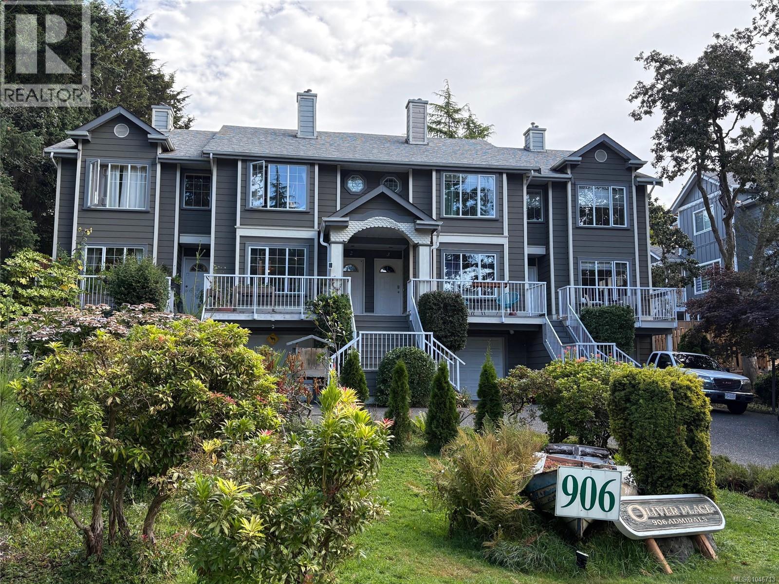 #2 906 Admirals Rd - 2