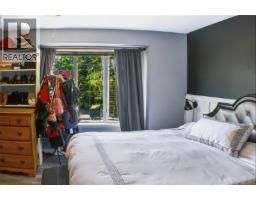 2 906 Admirals Rd, Esquimalt, BC V9A2P4 Photo 13