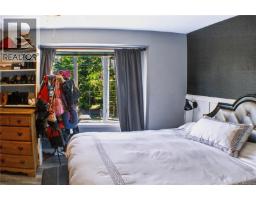 2 906 Admirals Rd, Esquimalt, BC V9A2P4 Photo 28